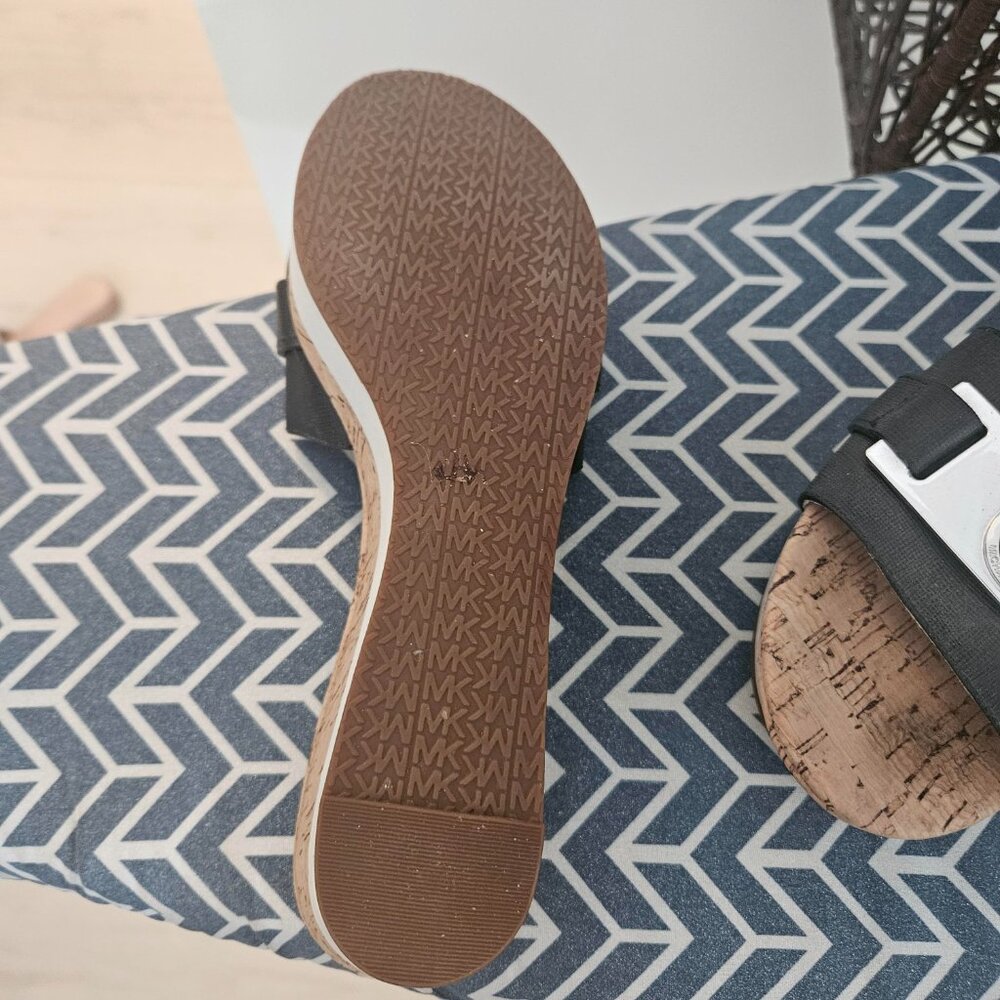 Michael Kors wedge navy sandals - Picture 4 of 5